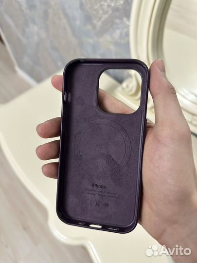 Оригинальный чехол на iPhone 14 pro leather case