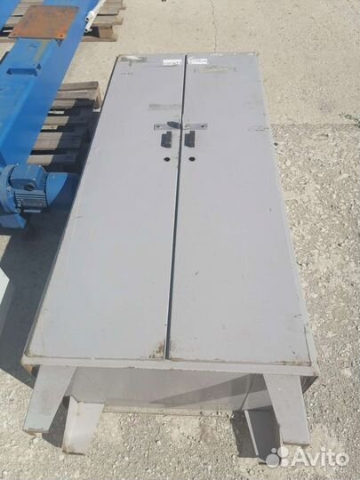 Ящик для одежды металлический