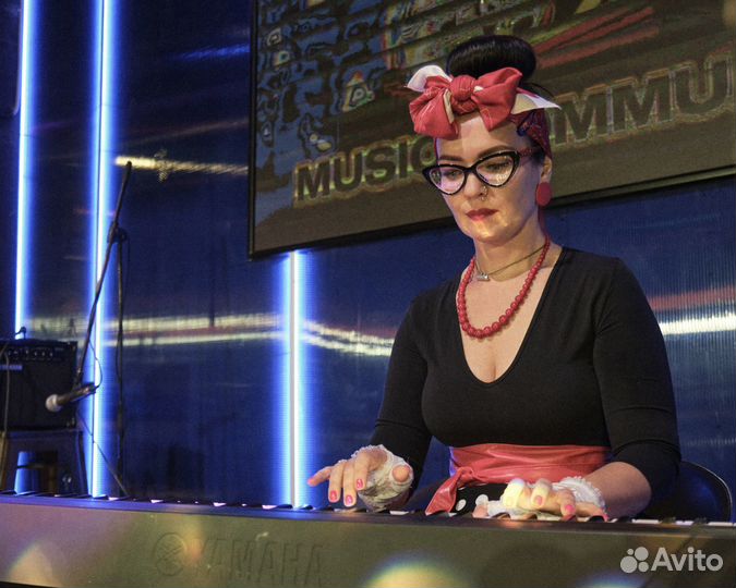 Уроки вокала, курсы гитары, обучение фортепиано