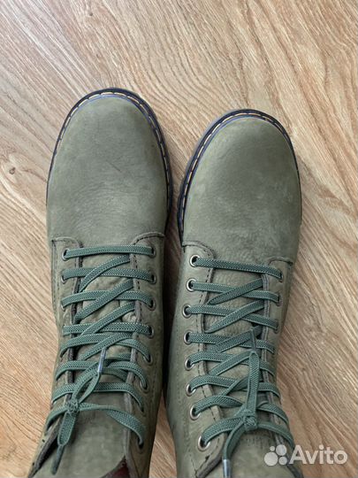Ботинки новые 41размер