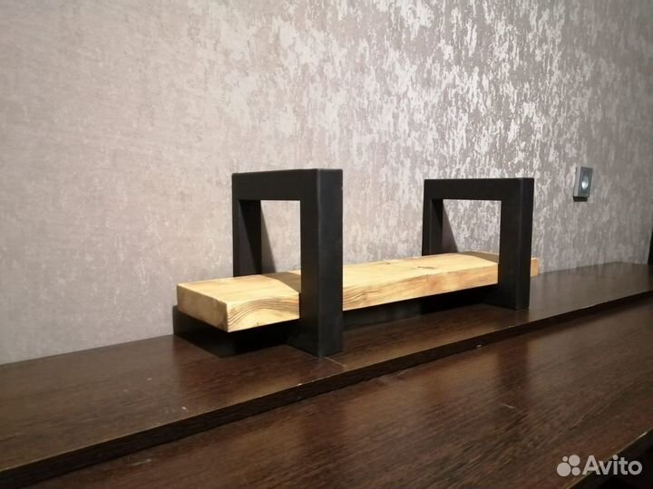 Полка настенная в стиле лофт