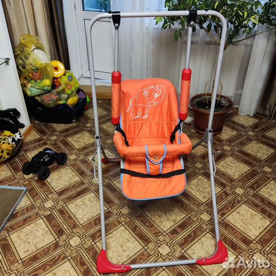 Детская качелька