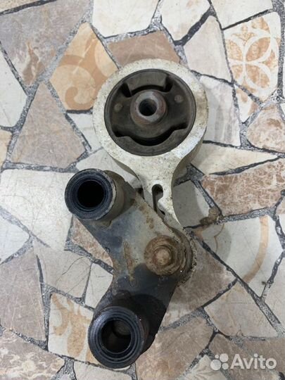 Опора двигателя Mazda 6 седан 2.0 LF 2009