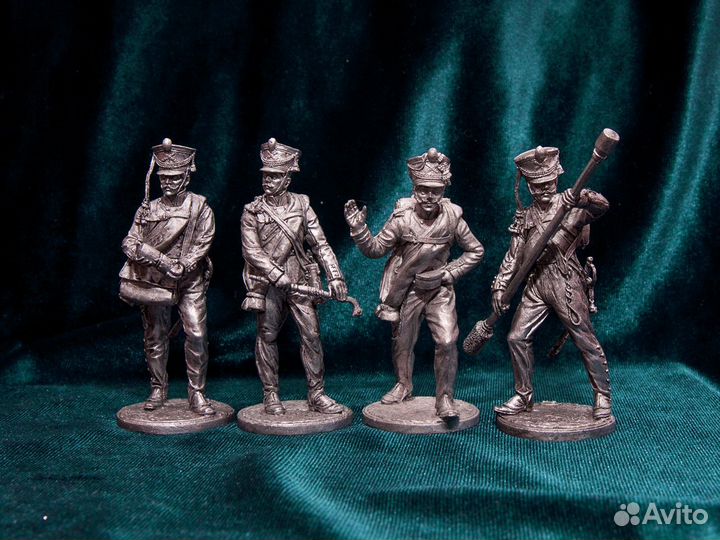 Оловянный солдатики 