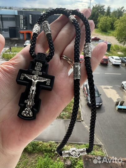 Комплект крест на гайтане с вставками