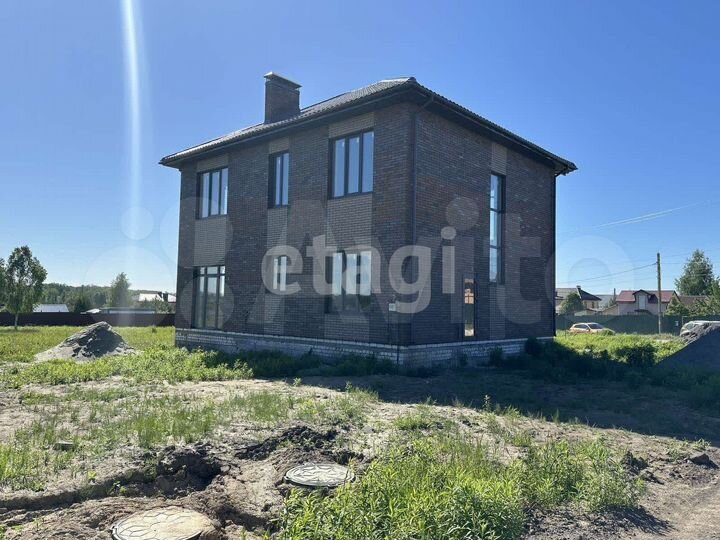 Коттедж 160 м² на участке 8,9 сот.