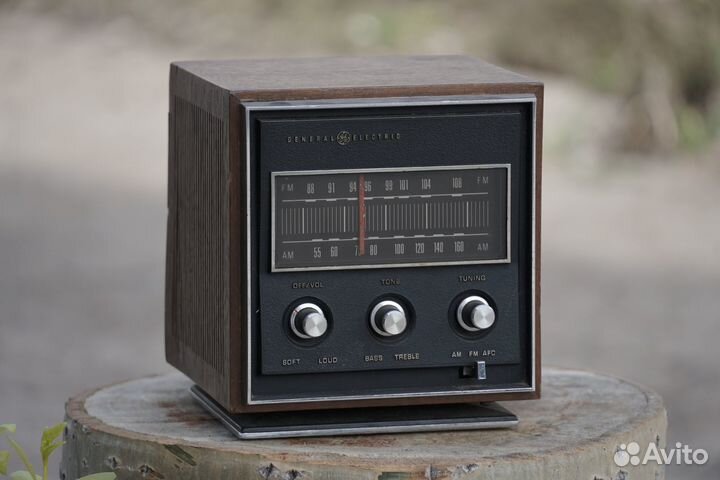 General Electric T2280A Ретро Радиоприемник