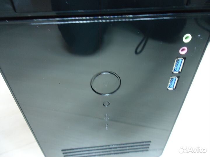 Корпус InWin ENR021BL