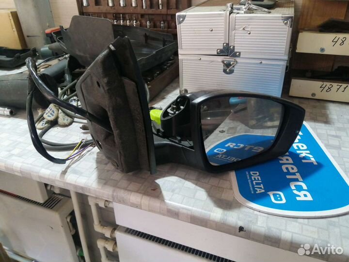 Зеркало правое фольцваген поло