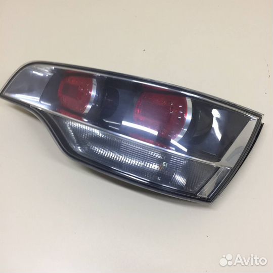 Фонарь задний правый Audi Q7