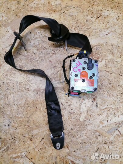 Ремень безопасности левый Citroen C4 B7