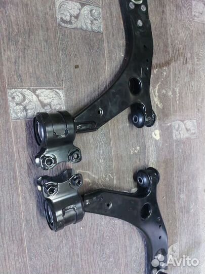 Рычаги переднии Ford focus 2