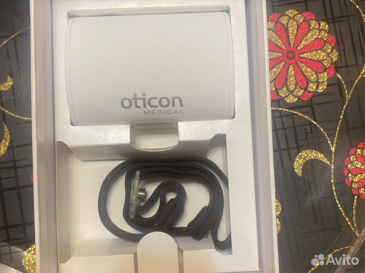 Слуховой аппарат новый