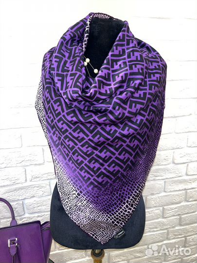 Платок шелк италия и сумка в подарок