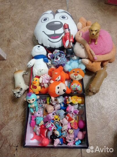 Игрушки детские, мягкие и разные, читаем