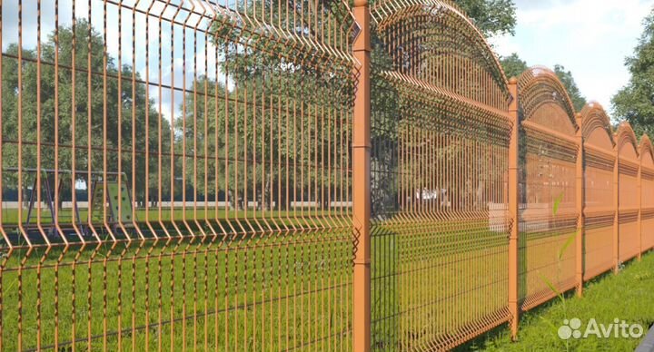 Забор из 3D сетки с металлическими столбами качест