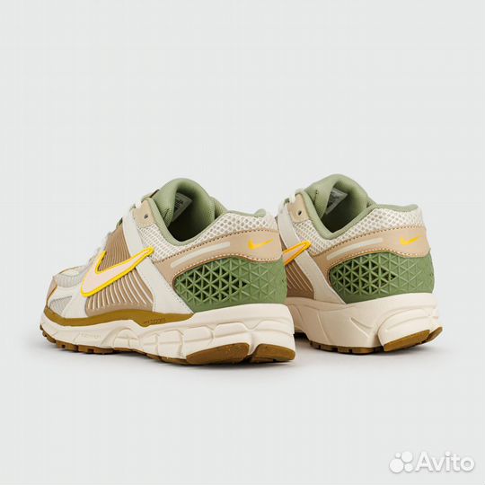 Кроссовки Nike Zoom Vomero 5