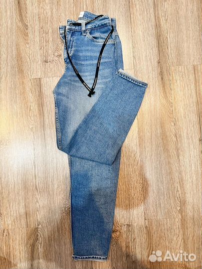 Джинсы Calvin Klein