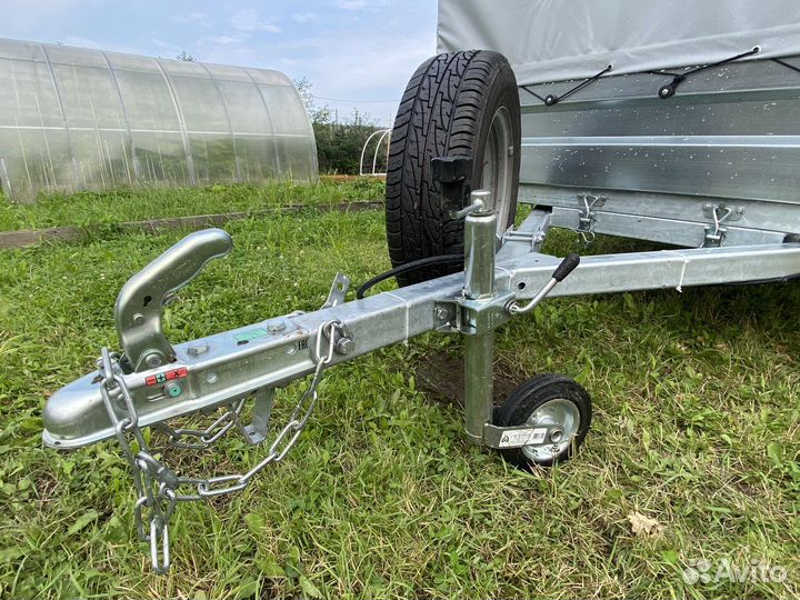 Прицеп легковой Титан 3,5x1,5м с тентом