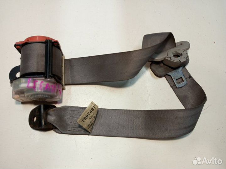Ремень безопасности задний правый Mazda Premacy