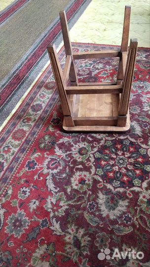 Табурет деревянный