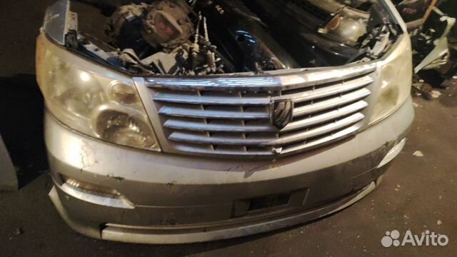 Фара на toyota alphard ANH10W