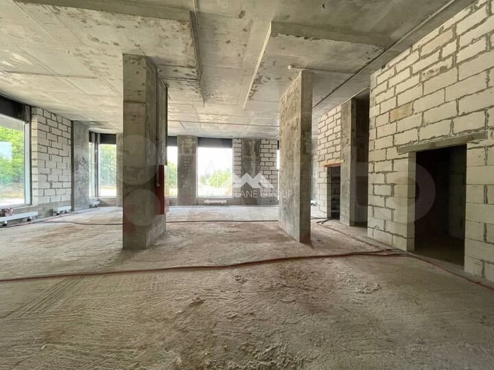 Сдам торговое помещение, 220 м²