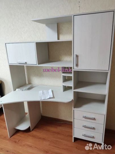 Стол компьютерный