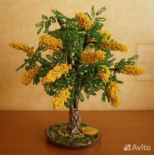 Цветы и дерево из бисера