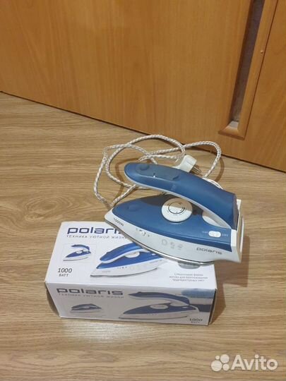 Утюг дорожный Polaris