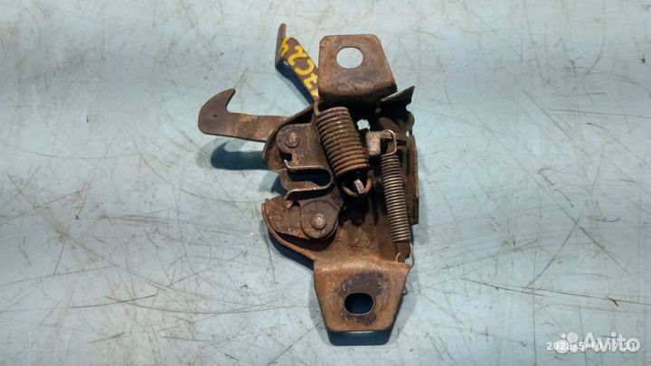 Замок капота для Nissan Cedric Y31