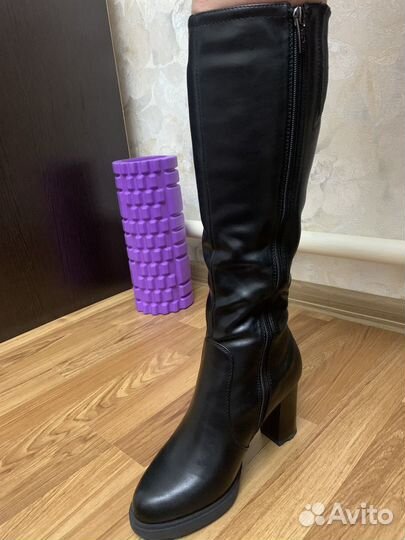 Новые зимние женские сапоги