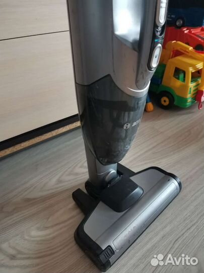 Вертикальный пылесос беспроводной