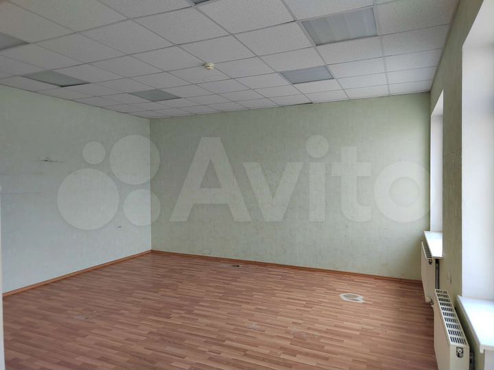 Торговая площадь, 65 м²