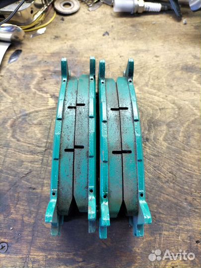 Тормозные колодки на toyota camry 50