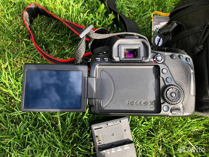 Фотоаппарат Canon EOS 80D Kit 18-55 EF-S 18-135mm