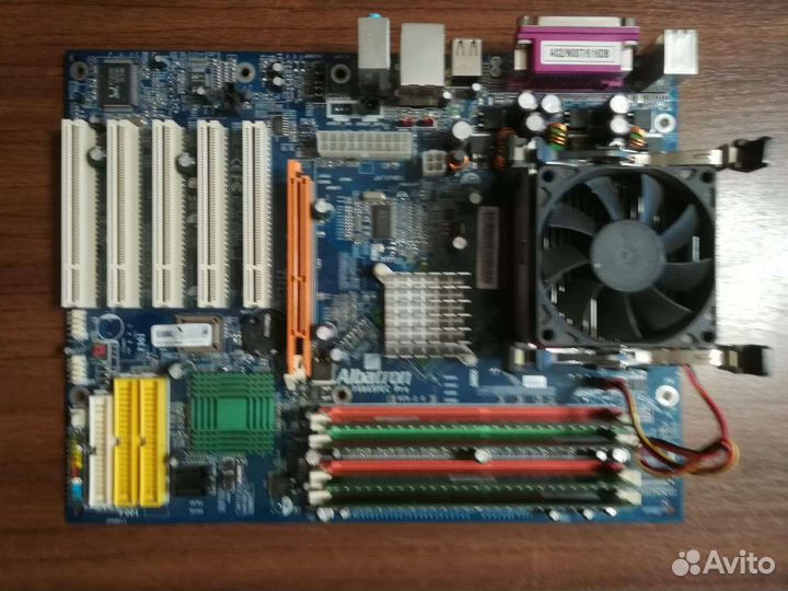 Материнская плата