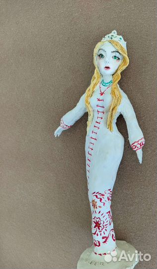 Статуэтка ручной работы 