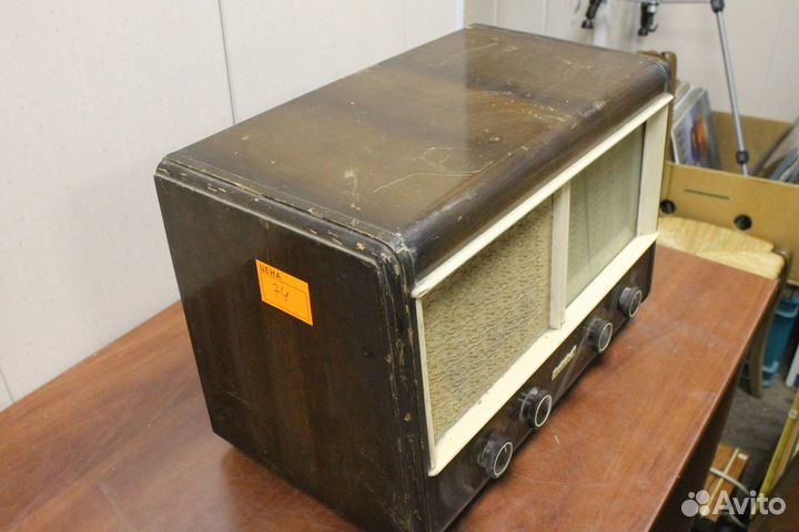 Ламповый приёмник Radiobell Minuetto 74