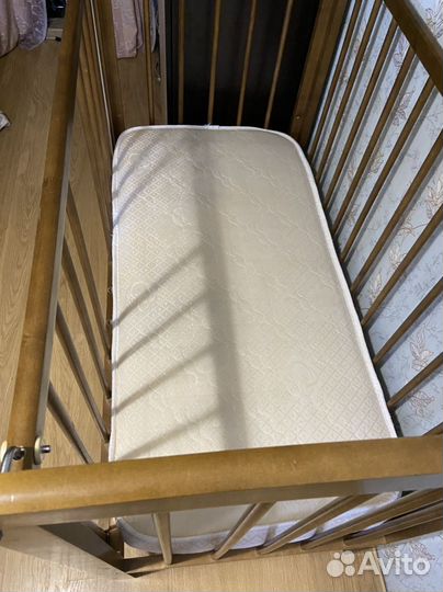 Детская кроватка