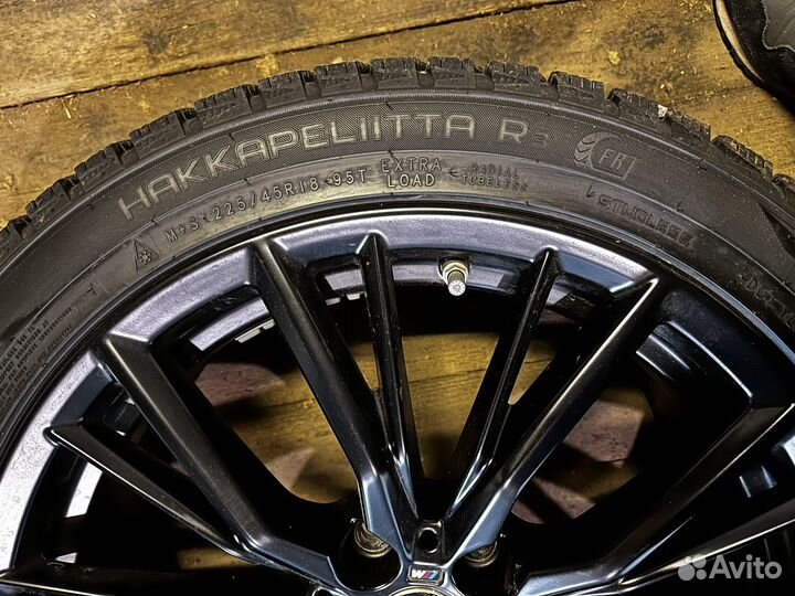 Double Spoke 796M Nokian Hakkapelitta R3 RFT