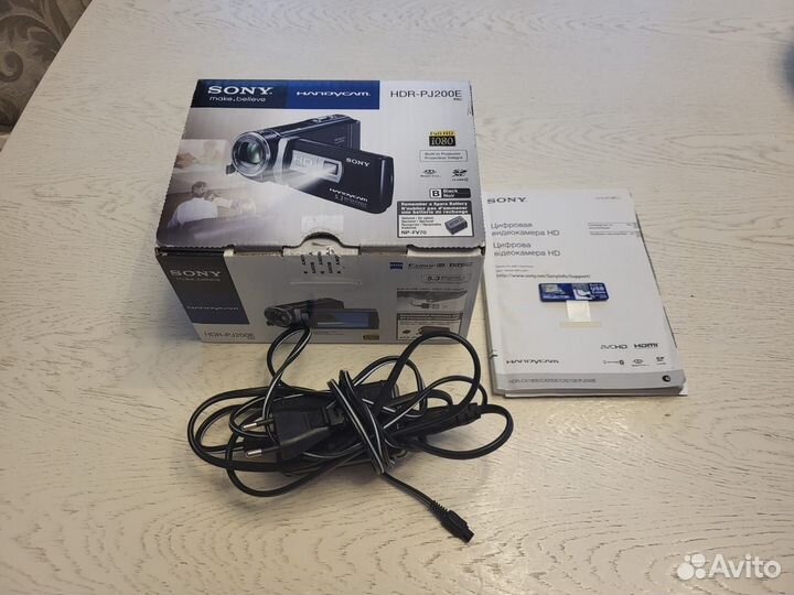 Видеокамера sony HDR-PJ200E