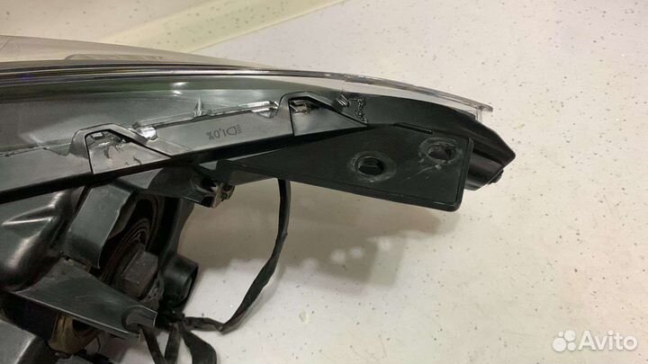 Фары Mazda 3 bm правая/левая оригинал