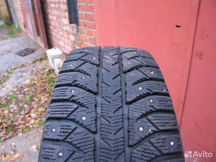 Bridgestone Ice Cruiser 7000 195/65 R15 91T