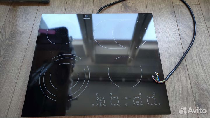 Электрическая варочная панель Electrolux