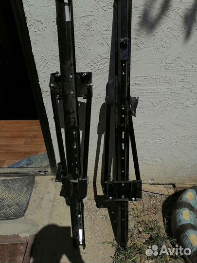 Устройство для перевозки велосипедов фирмы LUX