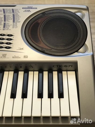 Синтезатор Casio