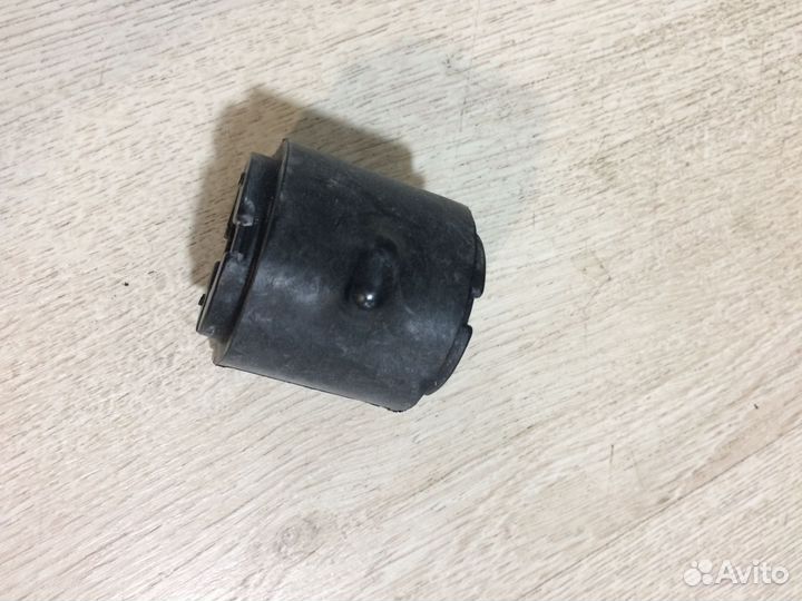 Втулка сайлентблок стабилизатора Октавия А5 Skoda