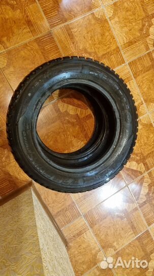 Kumho I'Zen Wis KW19 17.5/65 R14 82