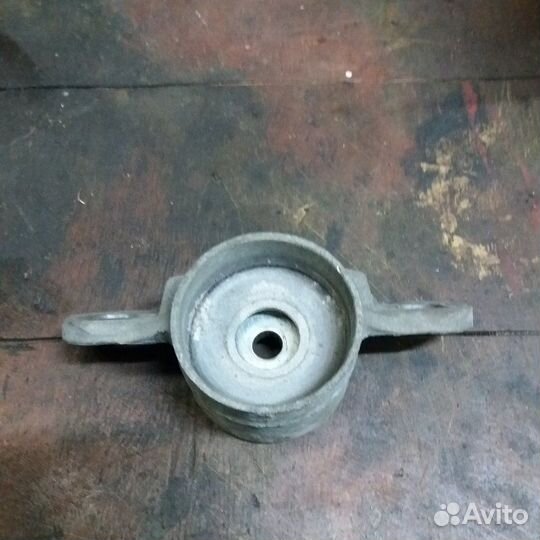 Опора стойки амортизатора задняя Peugeot 308